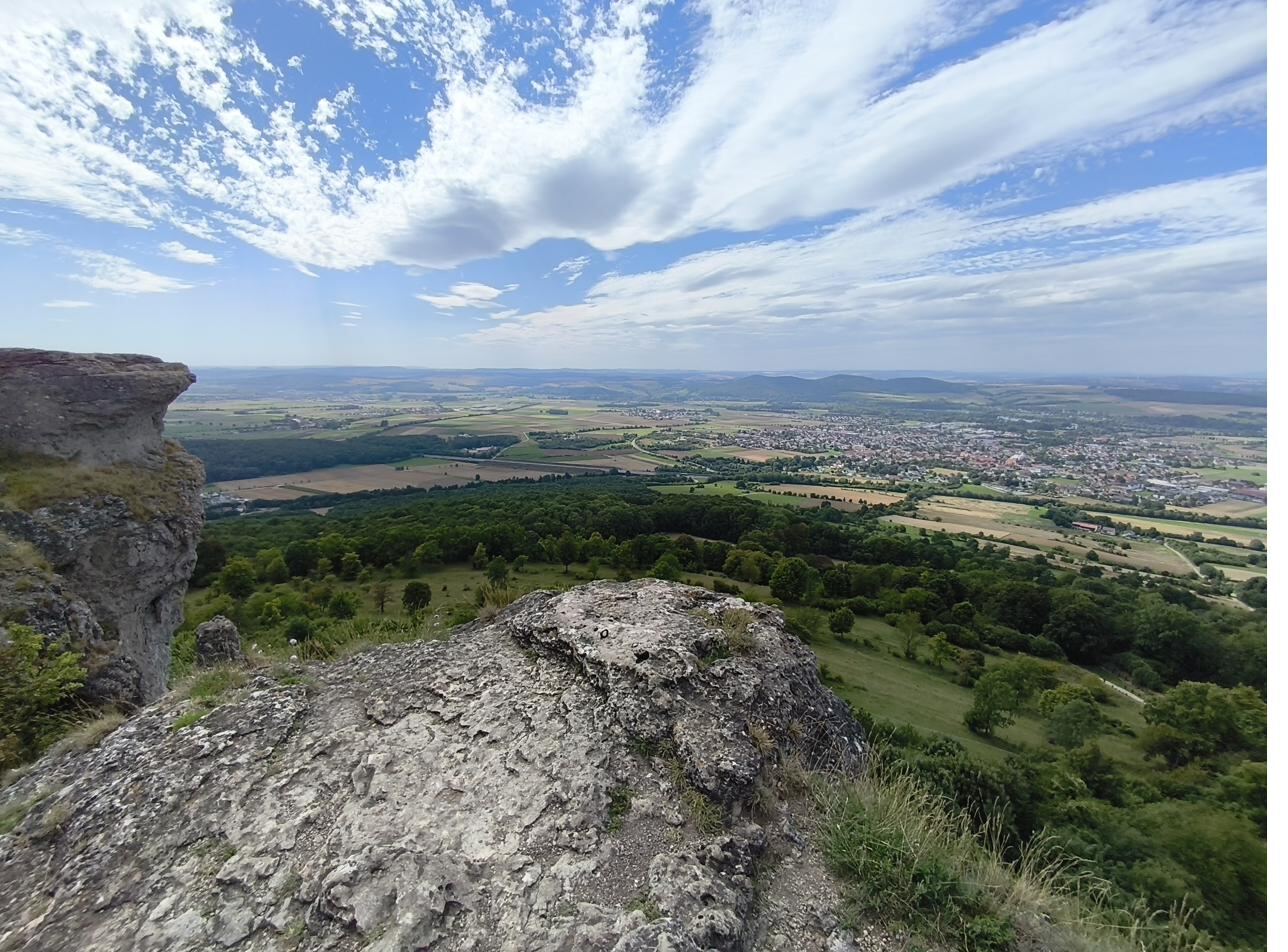 Panoramablick vom Staffelberg über das Obermaintal in Franken