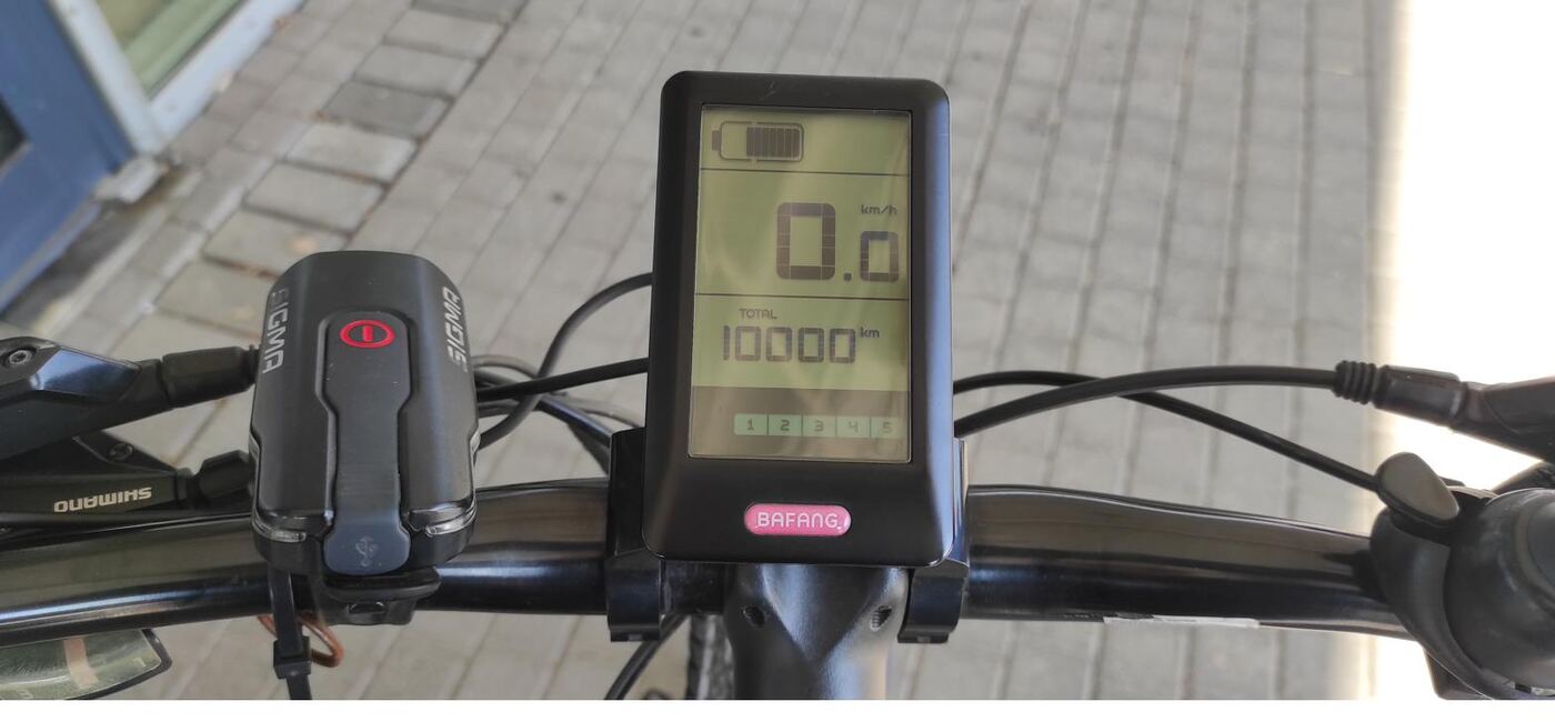 Fahrradtacho mit über 10.000 gefahrenen Kilometern