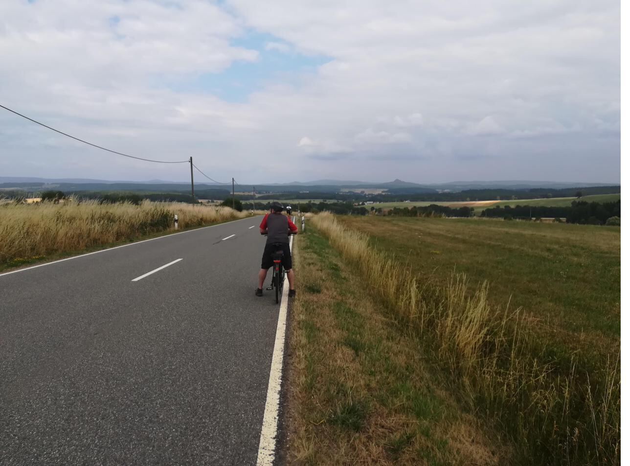 Blick Richtung Rauher Kulm auf der Radtour nach Speinshart
